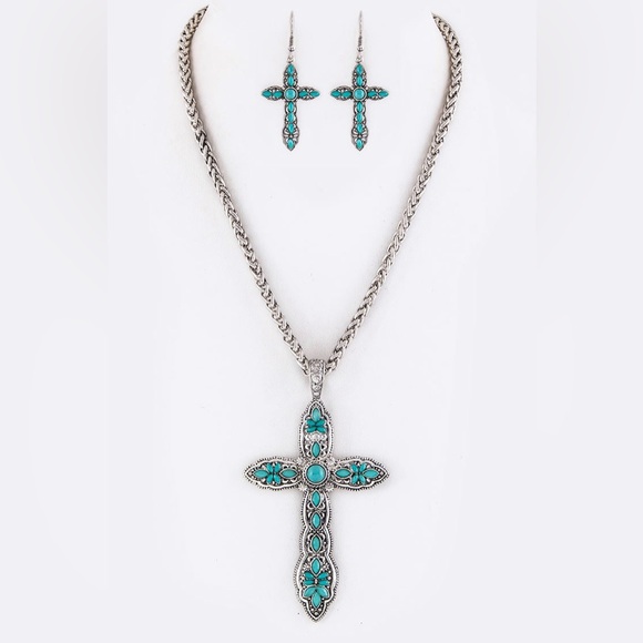 Cross pendant necklace with matching earrings - Picture 1 of 8
